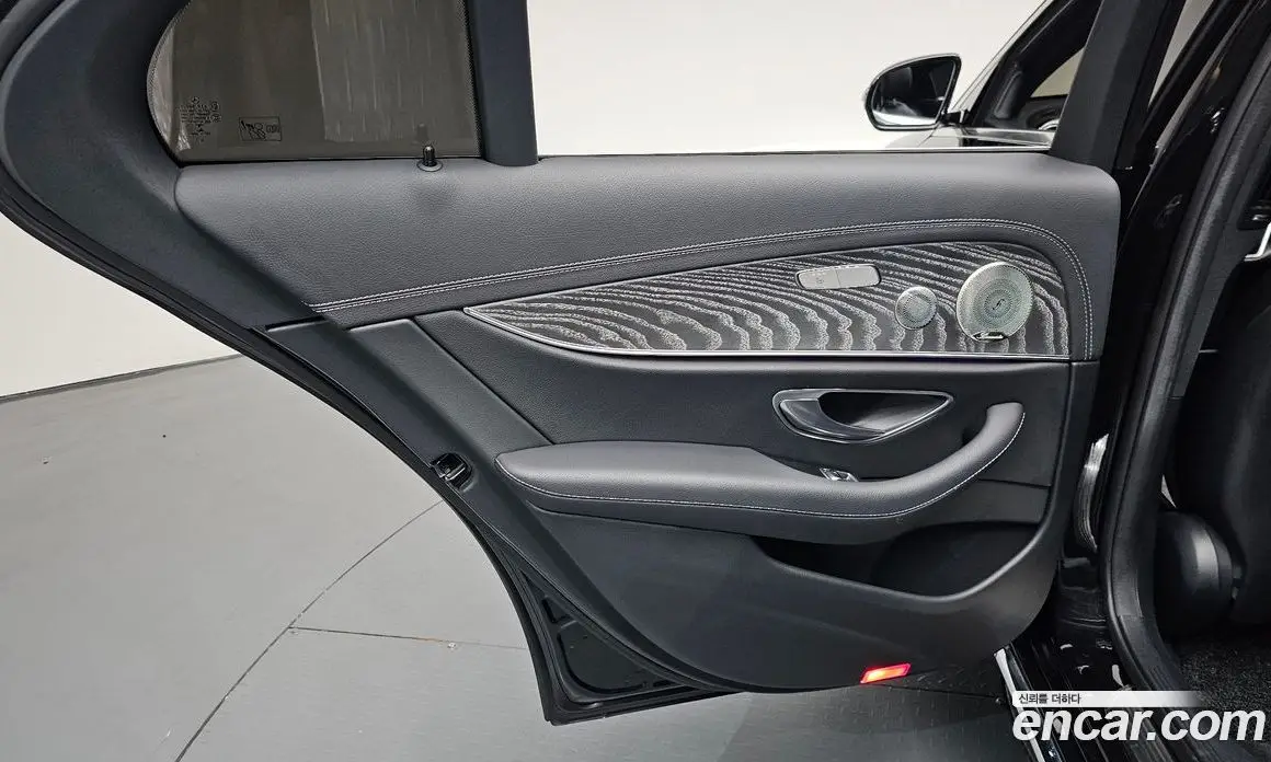 Mercedes-Benz E-Class 2022 2.0 автомат (гидро), фото 14 Mercedes-Benz E-Class 2022 2.0 автомат (гидро), фото 14
