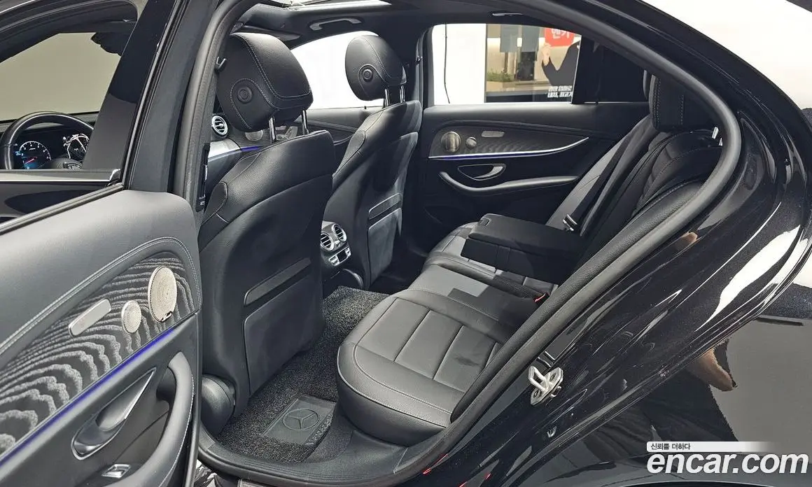 Mercedes-Benz E-Class 2022 2.0 автомат (гидро), фото 17 Mercedes-Benz E-Class 2022 2.0 автомат (гидро), фото 17