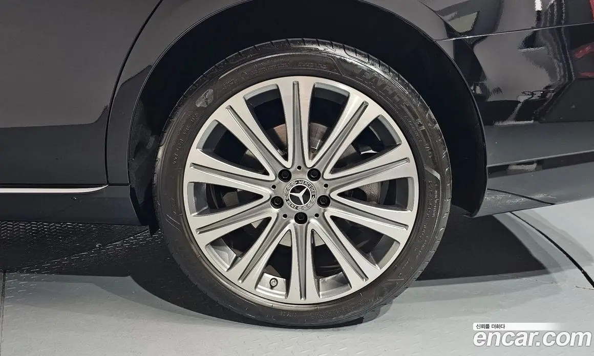 Mercedes-Benz E-Class 2022 2.0 автомат (гидро), фото 6 Mercedes-Benz E-Class 2022 2.0 автомат (гидро), фото 6