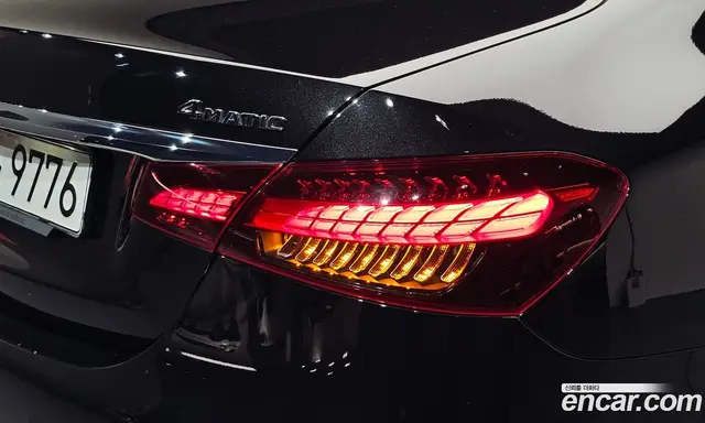 Mercedes-Benz E-Class 2022 2.0 автомат (гидро), миниатюра 8 Mercedes-Benz E-Class 2022 2.0 автомат (гидро), миниатюра 8