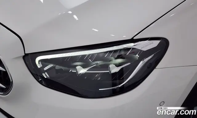 Mercedes-Benz E-Class 2022 2.0 автомат (гидро), миниатюра 8