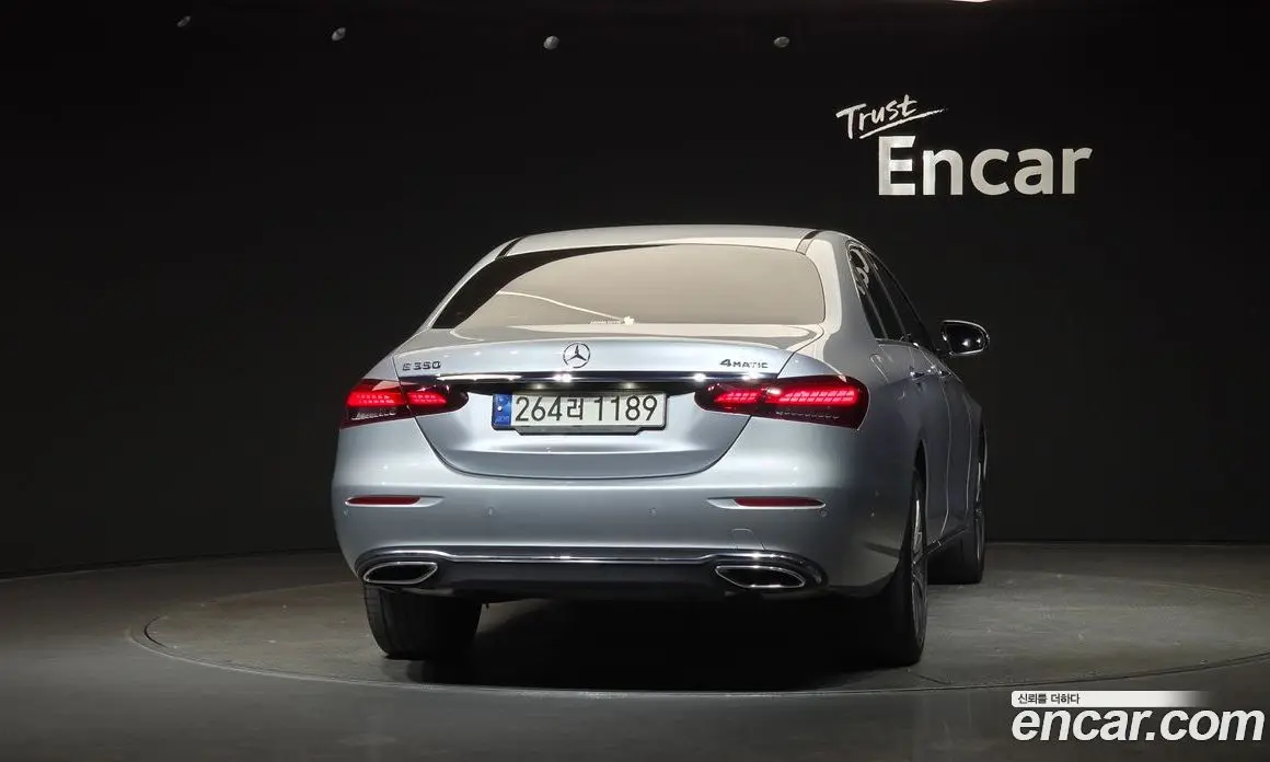 Mercedes-Benz E-Class 2023 2.0 автомат (гидро), фото 4