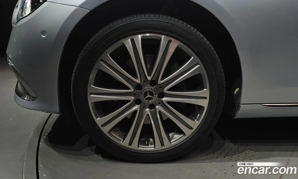 Mercedes-Benz E-Class 2023 2.0 автомат (гидро), фото 5