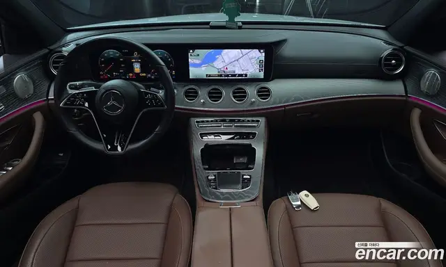 Mercedes-Benz E-Class 2023 2.0 автомат (гидро), миниатюра 10