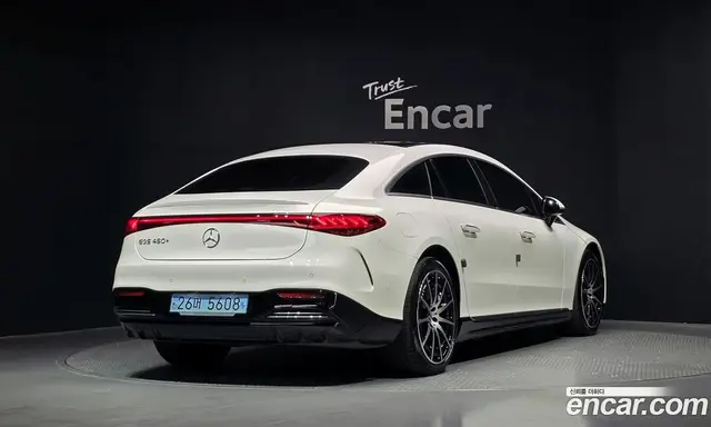 Mercedes-Benz EQS 2022 0.3 автомат (гидро), миниатюра 2