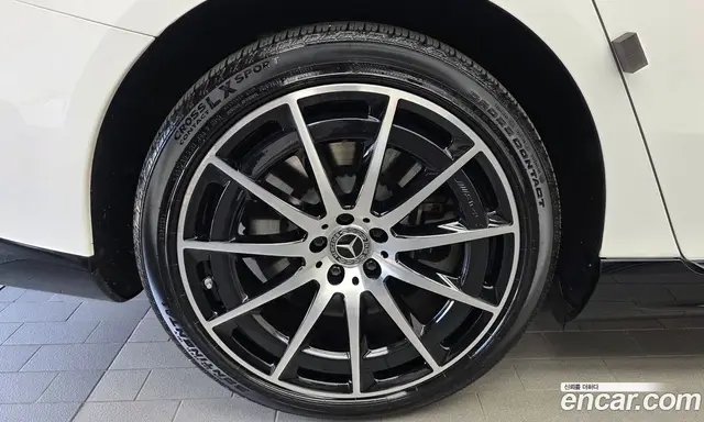 Mercedes-Benz EQS 2022 0.3 автомат (гидро), миниатюра 5