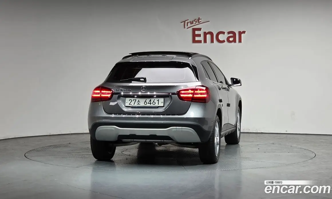 Mercedes-Benz GLA-Class 2017 2.0 автомат (гидро), фото 3 Mercedes-Benz GLA-Class 2017 2.0 автомат (гидро), фото 3