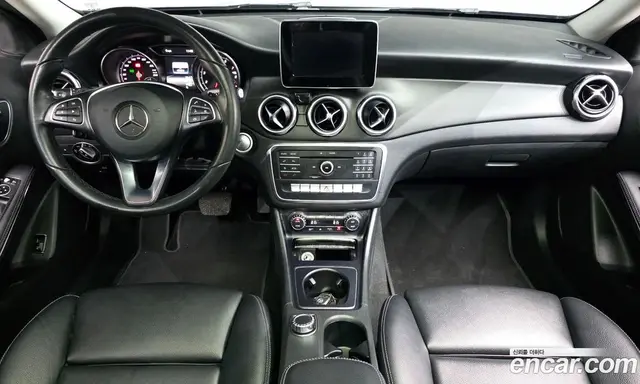 Mercedes-Benz GLA-Class 2017 2.0 автомат (гидро), миниатюра 9 Mercedes-Benz GLA-Class 2017 2.0 автомат (гидро), миниатюра 9