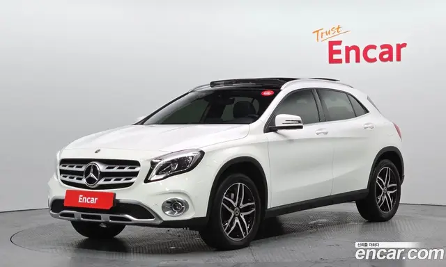 Mercedes-Benz GLA-Class, 2019, 40 440 км