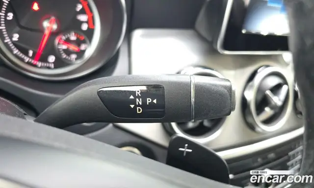 Mercedes-Benz GLA-Class 2019 2.0 автомат (гидро), миниатюра 12
