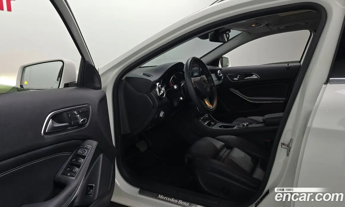 Mercedes-Benz GLA-Class 2019 2.0 автомат (гидро), фото 13 Mercedes-Benz GLA-Class 2019 2.0 автомат (гидро), фото 13