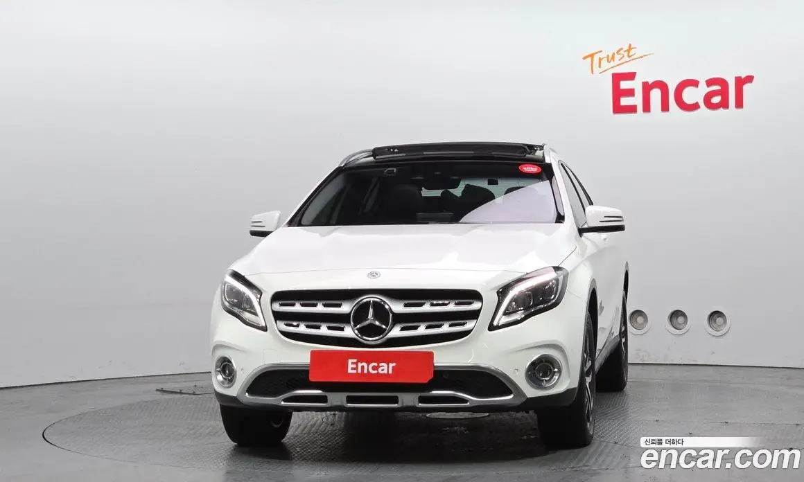 Mercedes-Benz GLA-Class 2019 2.0 автомат (гидро), фото 3 Mercedes-Benz GLA-Class 2019 2.0 автомат (гидро), фото 3