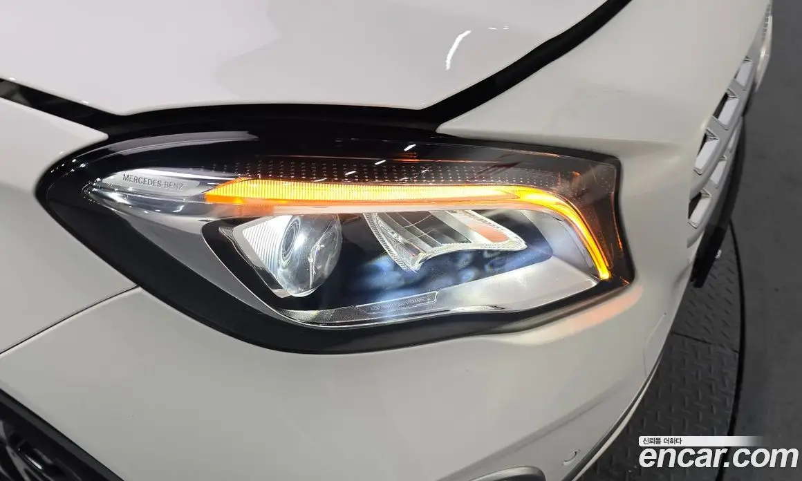 Mercedes-Benz GLA-Class 2019 2.0 автомат (гидро), фото 8 Mercedes-Benz GLA-Class 2019 2.0 автомат (гидро), фото 8
