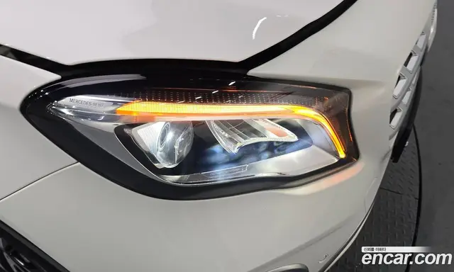 Mercedes-Benz GLA-Class 2019 2.0 автомат (гидро), миниатюра 8 Mercedes-Benz GLA-Class 2019 2.0 автомат (гидро), миниатюра 8