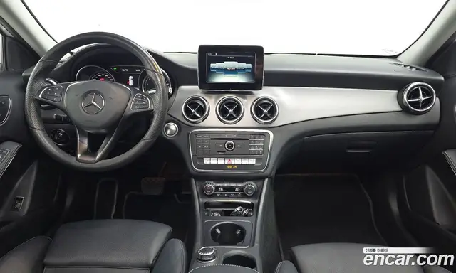 Mercedes-Benz GLA-Class 2019 2.0 автомат (гидро), миниатюра 10 Mercedes-Benz GLA-Class 2019 2.0 автомат (гидро), миниатюра 10