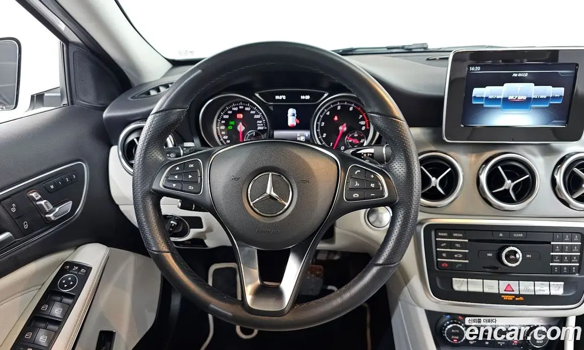 Mercedes-Benz GLA-Class 2019 2.0 автомат (гидро), фото 18