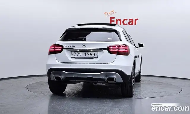 Mercedes-Benz GLA-Class 2019 2.0 автомат (гидро), миниатюра 4