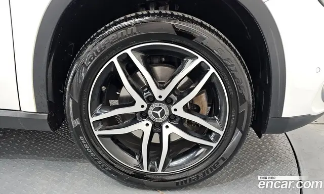 Mercedes-Benz GLA-Class 2019 2.0 автомат (гидро), миниатюра 7