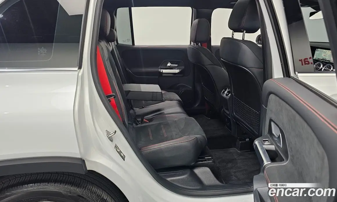 Mercedes-Benz GLB-Class 2022 2.0 автомат (гидро), фото 17