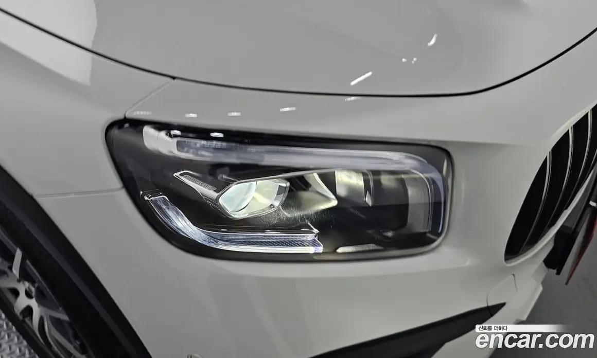 Mercedes-Benz GLB-Class 2022 2.0 автомат (гидро), фото 8