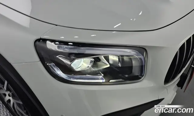 Mercedes-Benz GLB-Class 2022 2.0 автомат (гидро), миниатюра 8