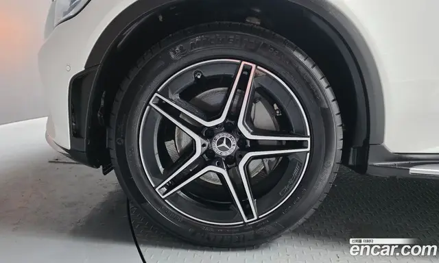 Mercedes-Benz GLC-Class 2022 2.0 автомат (гидро), миниатюра 5 Mercedes-Benz GLC-Class 2022 2.0 автомат (гидро), миниатюра 5