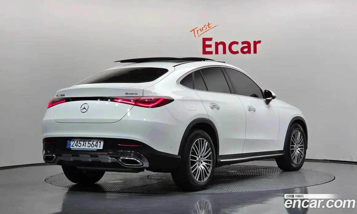 Mercedes-Benz GLC-Class 2024 2.0 автомат (гидро), фото 2 Mercedes-Benz GLC-Class 2024 2.0 автомат (гидро), фото 2