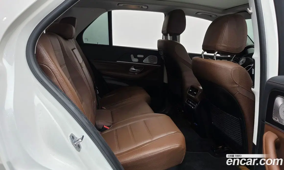 Mercedes-Benz GLE-Class 2024 3.0 автомат (гидро), фото 17