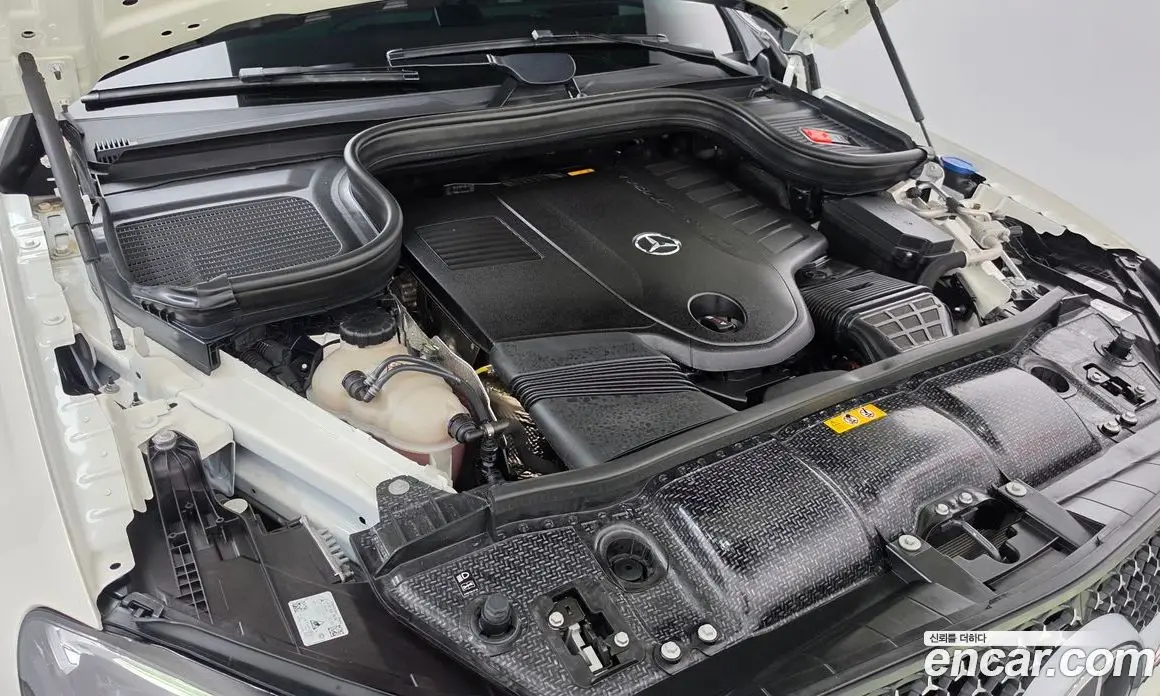 Mercedes-Benz GLE-Class 2024 3.0 автомат (гидро), фото 6