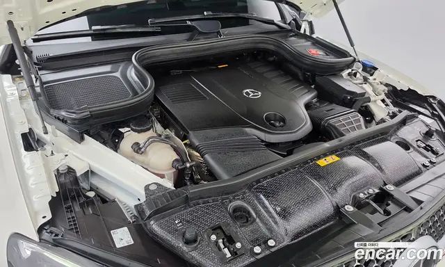 Mercedes-Benz GLE-Class 2024 3.0 автомат (гидро), миниатюра 6