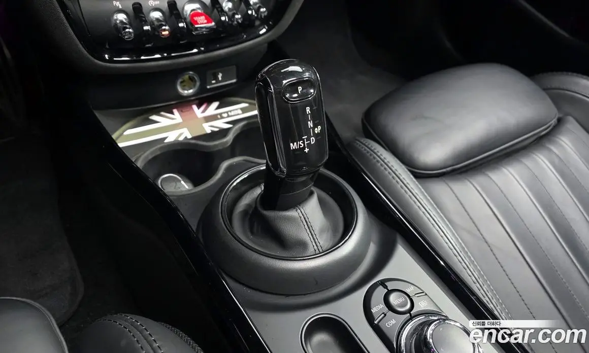 Mini Clubman 2023 2.0 автомат (гидро), фото 12