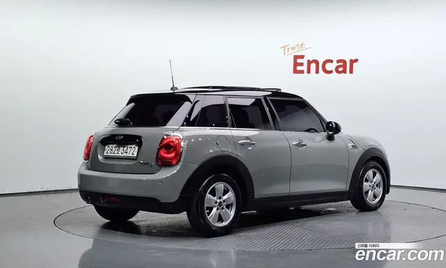 Mini Cooper 2015 1.5 автомат (гидро), миниатюра 2