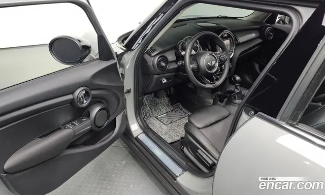 Mini Cooper 2015 1.5 автомат (гидро), миниатюра 11