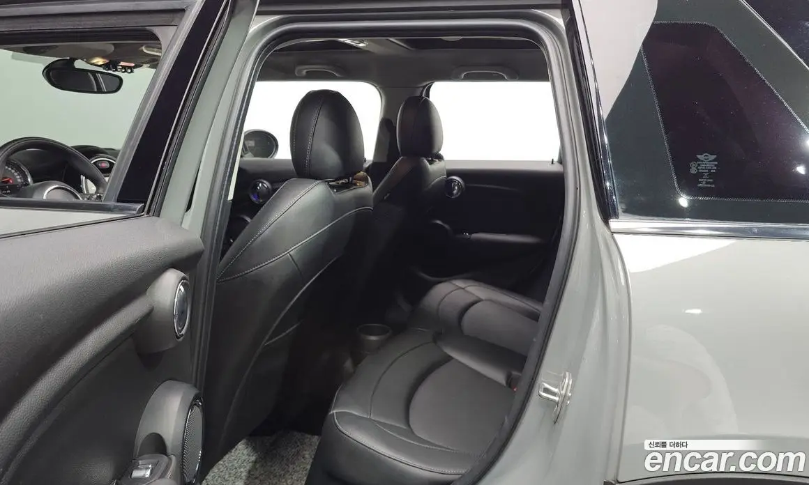 Mini Cooper 2015 1.5 автомат (гидро), фото 12