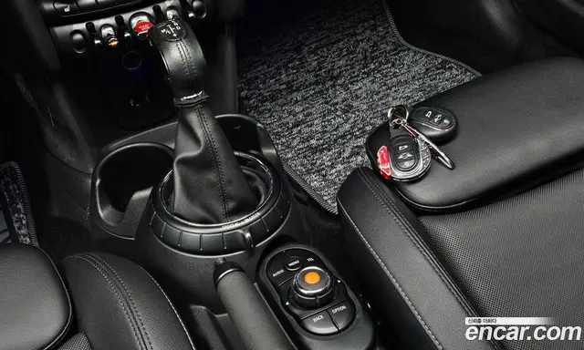 Mini Cooper 2015 1.5 автомат (гидро), миниатюра 9