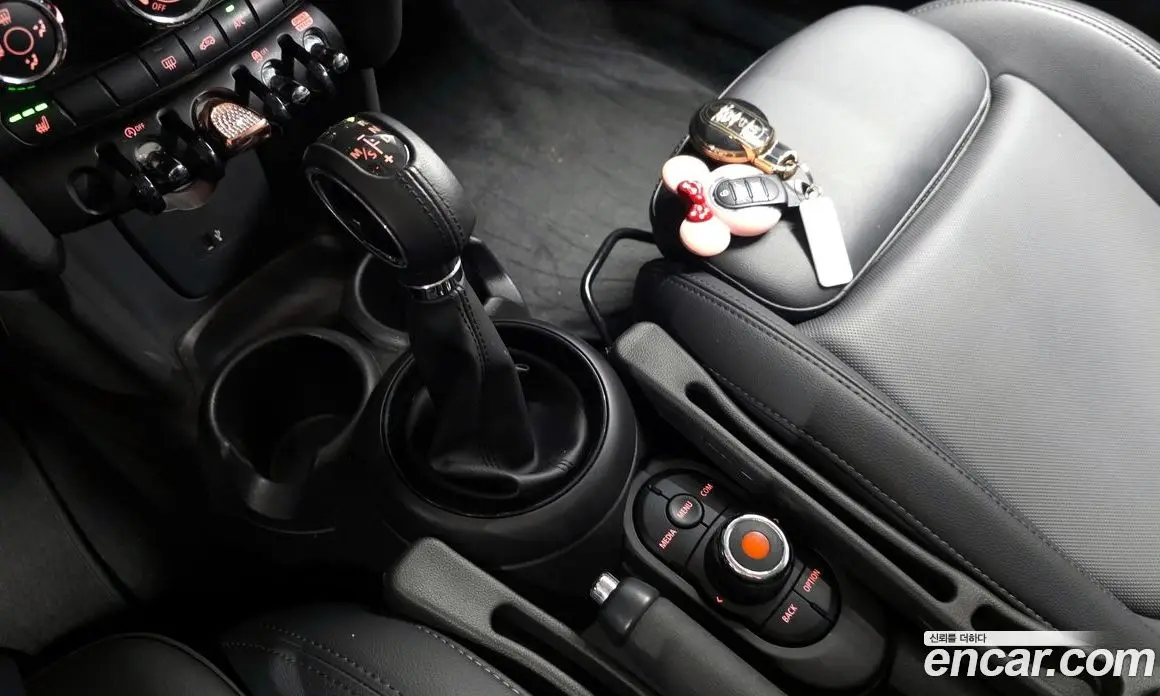 Mini Cooper 2018 1.5 автомат (гидро), фото 12 Mini Cooper 2018 1.5 автомат (гидро), фото 12
