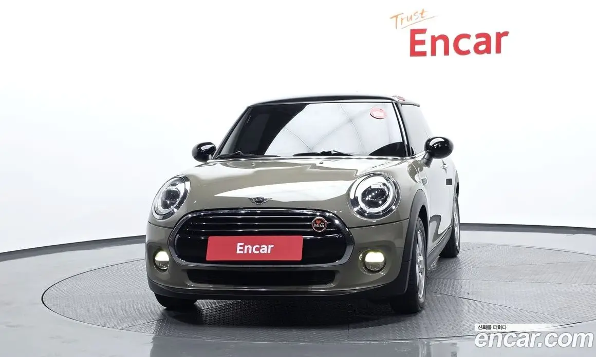 Mini Cooper 2018 1.5 автомат (гидро), фото 3 Mini Cooper 2018 1.5 автомат (гидро), фото 3