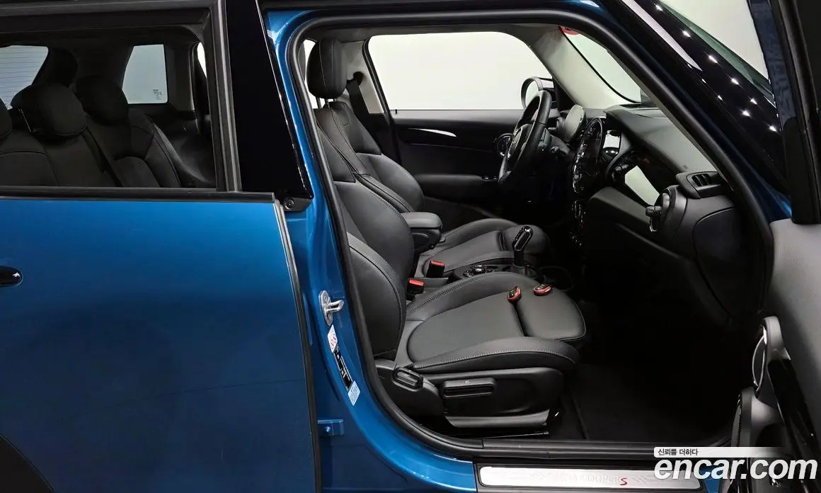 Mini Cooper 2021 2.0 автомат (гидро), фото 16 Mini Cooper 2021 2.0 автомат (гидро), фото 16