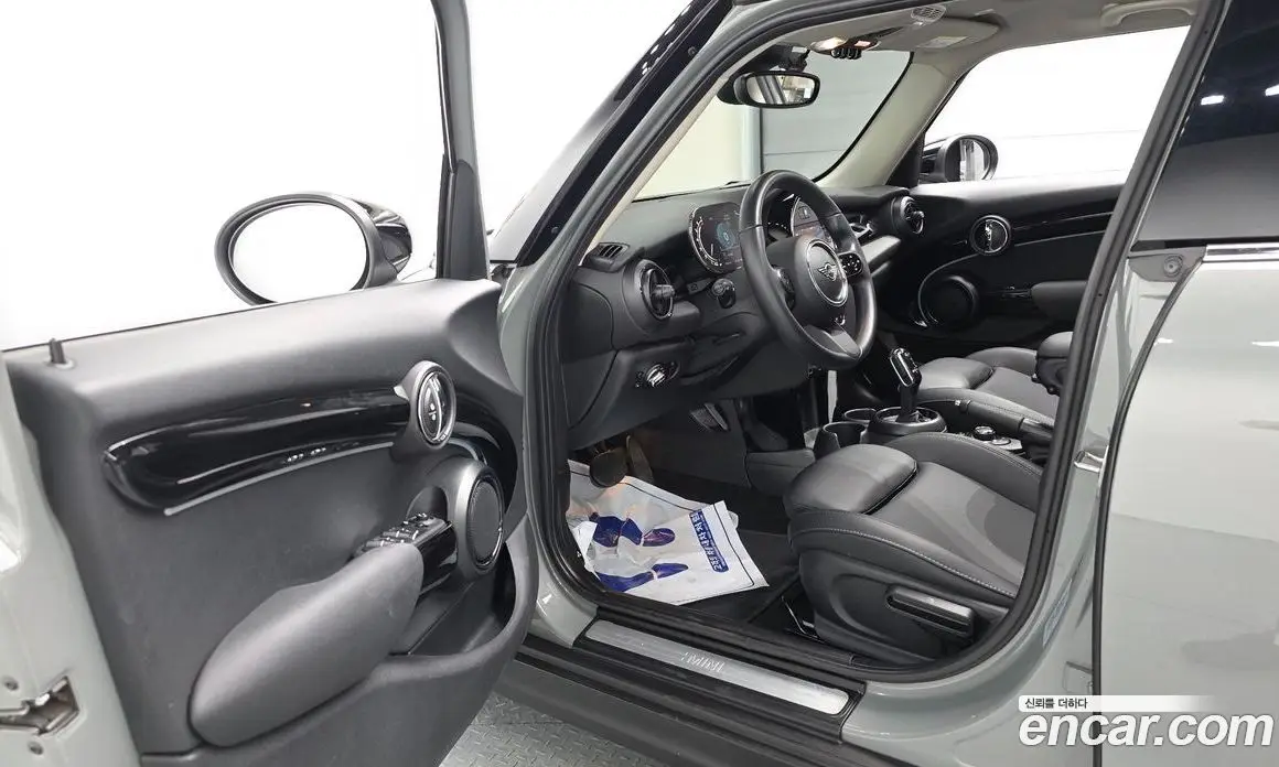 Mini Cooper 2021 1.5 автомат (гидро), фото 12