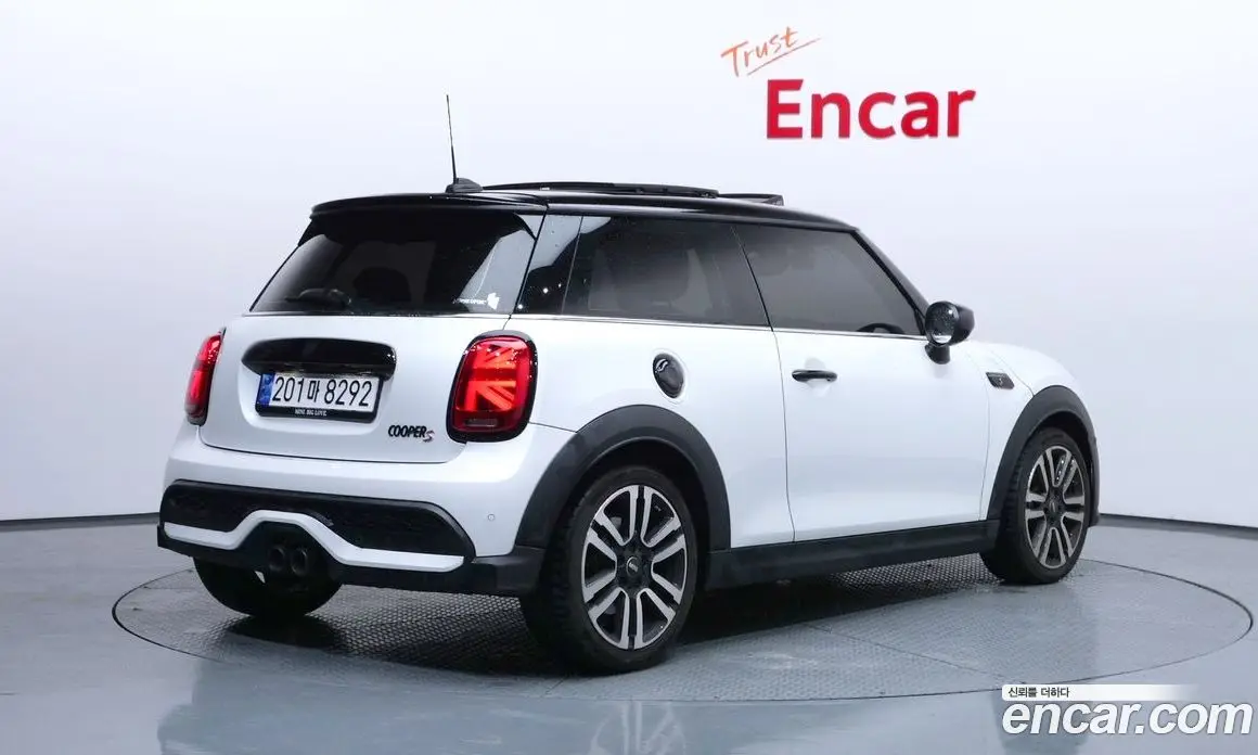Mini Cooper 2023 2.0 автомат (гидро), фото 2 Mini Cooper 2023 2.0 автомат (гидро), фото 2