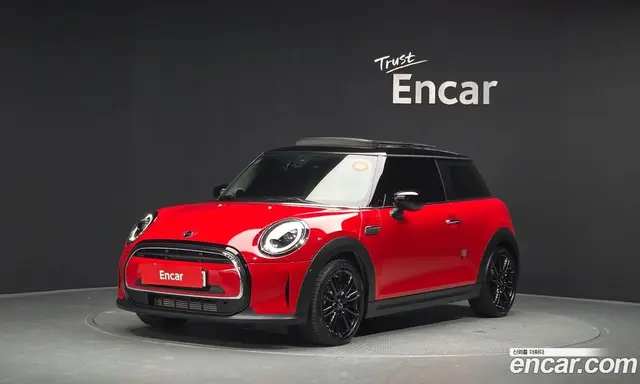 Mini Cooper, 2023, 61 980 км