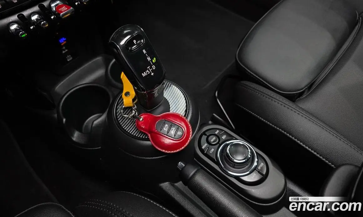 Mini Cooper 2023 1.5 автомат (гидро), фото 12