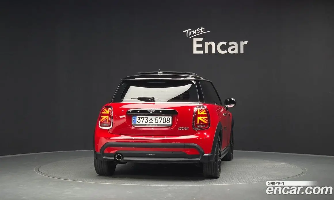 Mini Cooper 2023 1.5 автомат (гидро), фото 4