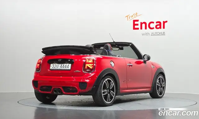 Mini Cooper Convertible 2019 2.0 автомат (гидро), миниатюра 2 Mini Cooper Convertible 2019 2.0 автомат (гидро), миниатюра 2