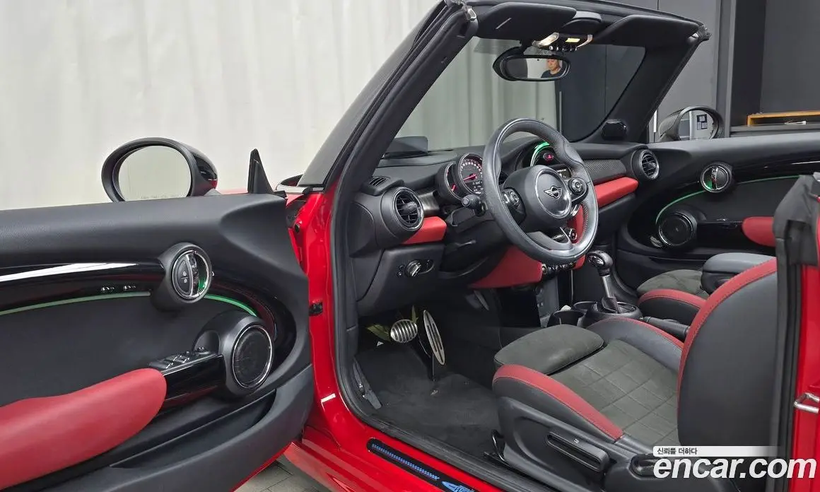 Mini Cooper Convertible 2019 2.0 автомат (гидро), фото 13 Mini Cooper Convertible 2019 2.0 автомат (гидро), фото 13