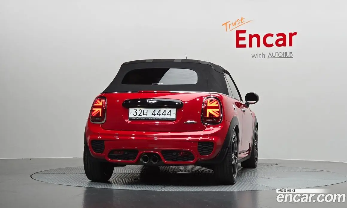Mini Cooper Convertible 2019 2.0 автомат (гидро), фото 4 Mini Cooper Convertible 2019 2.0 автомат (гидро), фото 4