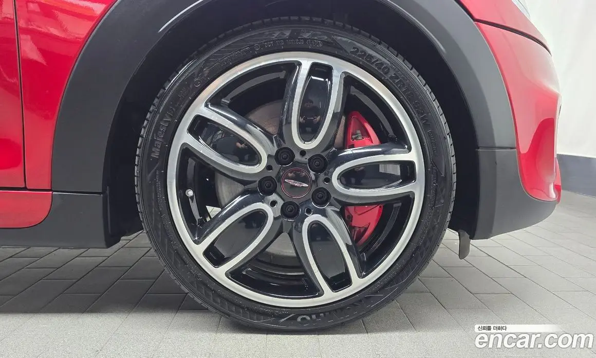 Mini Cooper Convertible 2019 2.0 автомат (гидро), фото 7 Mini Cooper Convertible 2019 2.0 автомат (гидро), фото 7