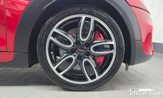 Mini Cooper Convertible 2019 2.0 автомат (гидро), миниатюра 7 Mini Cooper Convertible 2019 2.0 автомат (гидро), миниатюра 7