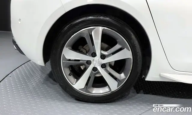 Peugeot 308 2019 1.5 автомат (гидро), миниатюра 4 Peugeot 308 2019 1.5 автомат (гидро), миниатюра 4