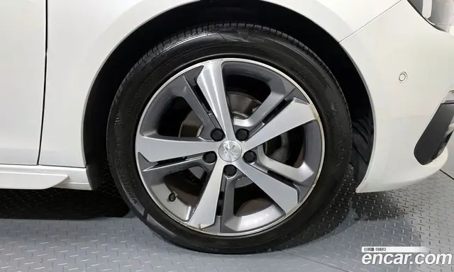 Peugeot 308 2019 1.5 автомат (гидро), миниатюра 6 Peugeot 308 2019 1.5 автомат (гидро), миниатюра 6